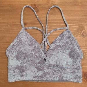 Lululemon bra size 4